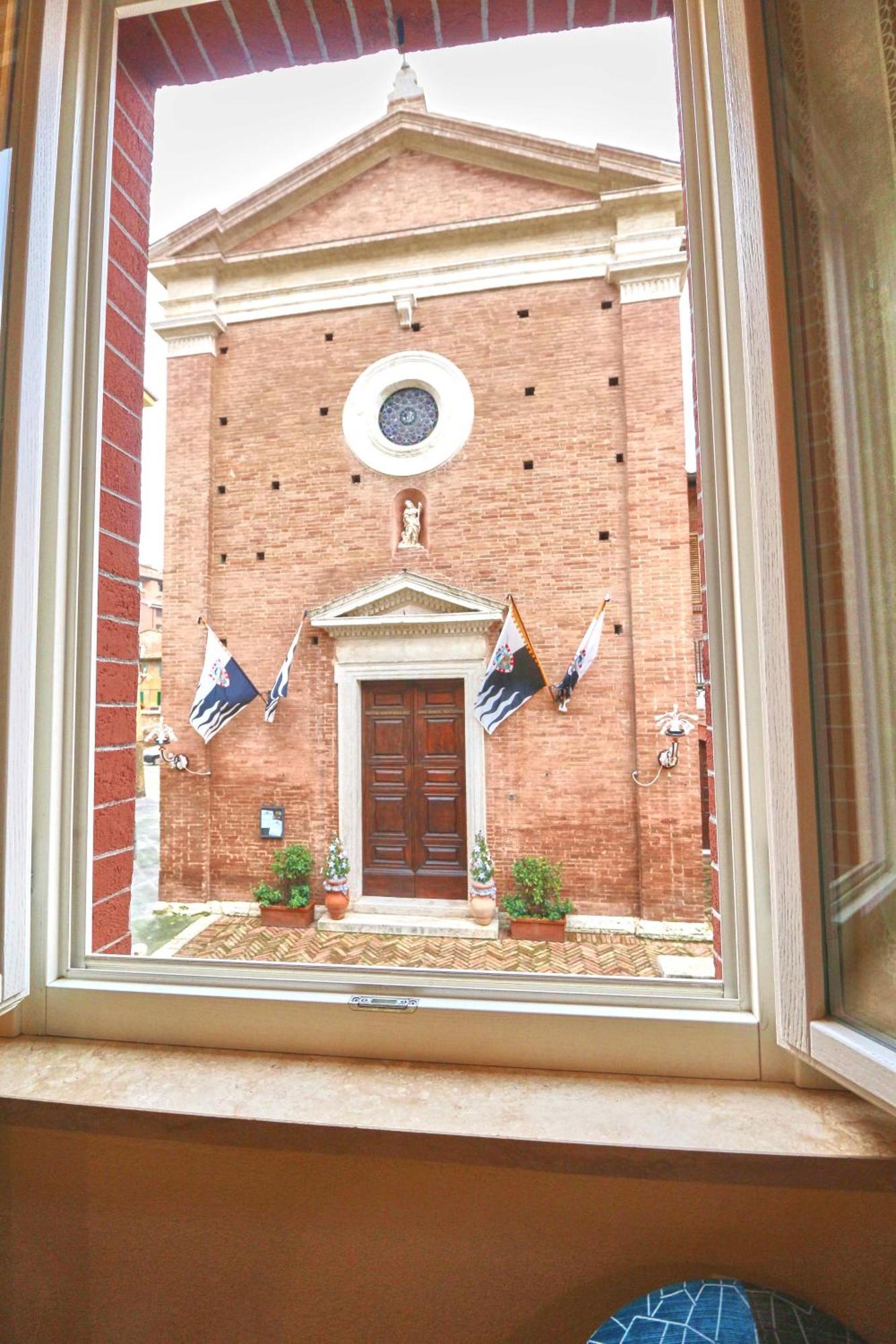 106 Lodge Siena Exterior foto
